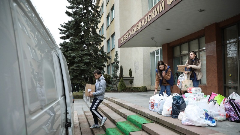 В Ставрополе за два дня собрали более двух тонн гумпомощи для беженцев из Донбасса