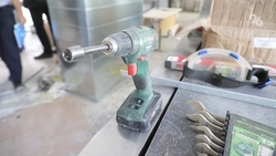 В Зеленокумске приступили к капремонту спортивного зала на городском стадионе