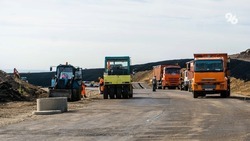 В рамках дорожного нацпроекта на Ставрополье ремонтируют дорогу Рыздвяный — Рождественская