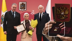 «Заработали признание трудом»: кого наградил губернатор Ставрополья ко Дню Конституции