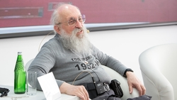 Вассерман рассказал ставропольцам о работе в Думе, на радио и телевидении