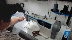 Швеи Невинномысска изготавливают для участников СВО тёплую одежду и маскхалаты