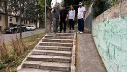 Бордюры из травертина нарушают СНиПы, но их не выбрасывают — глава Пятигорска