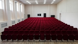 Новую мебель закупили в Дом культуры в Будённовском округе