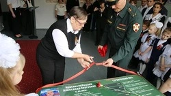 Парту Героя в честь майора, погибшего на СВО, открыли в селе на Ставрополье