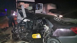 Водитель такси погиб при столкновении с грузовиком в Шпаковском округе