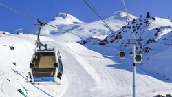 Все канатные дороги на Эльбрусе закрыты, альпинистов просят отложить походы