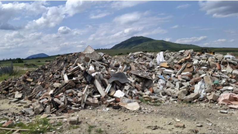 Незаконную свалку площадью свыше 15 тыс. кв. м выявили в регионе КМВ