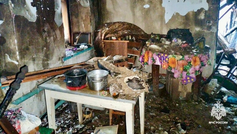 Пожарные спасли 84-летнюю пенсионерку из горящего дома в Минеральных Водах