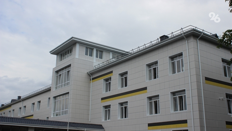 Глава Ставрополья проверил ход капремонта в лицее №4 в Георгиевске