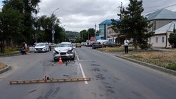 В Петровском округе в тройном ДТП пострадала водитель легковушки