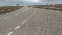 Сильный ветер и снег ухудшили дорожные условия на Ставрополье