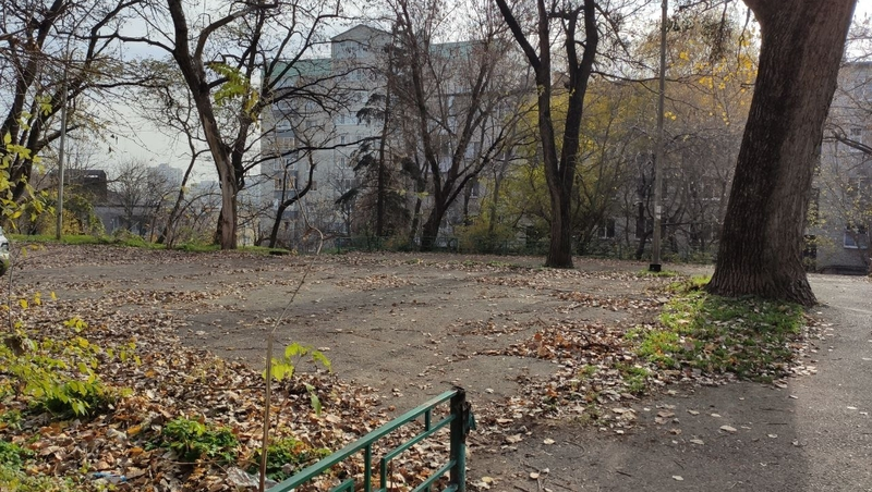 Площадку в центре Ставрополя демонтировали по решению суда — мэрия