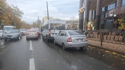 В Ставрополе в столкновении «Лады» с маршруткой пострадала пассажир