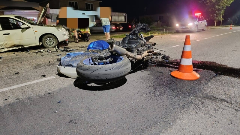 Водитель и пассажир мотоцикла пострадали в ДТП на Ставрополье