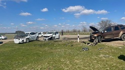 Три легковушки столкнулись в ДТП на Ставрополье 