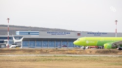 Пассажиры застряли почти на три дня в аэропорту Минвод без воды и еды