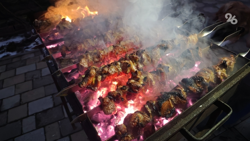 Россиянам напомнили о местах, в которых запрещено жарить шашлык