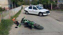 Несовершеннолетний мотоциклист пострадал в аварии в Изобильном