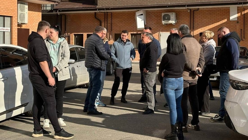 Глава Пятигорска встретился с жильцами многоэтажки, пострадавшей от пожара 