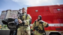 Двадцать человек эвакуировали из-за пожара в многоэтажке Невинномысска