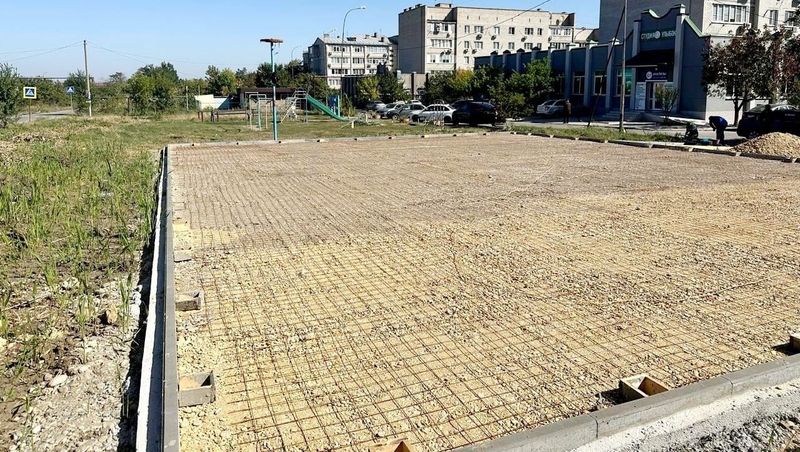 Детскую площадку устанавливают в хуторе Минвод