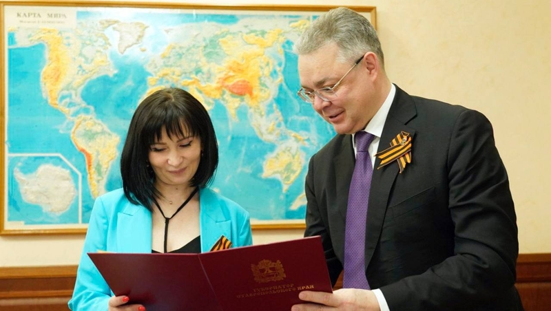 Губернатор Ставрополья встретился с участницей СВО, получившей госнаграду