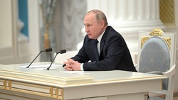 Президент РФ распорядился непрерывно отслеживать ситуацию на внутреннем рынке страны