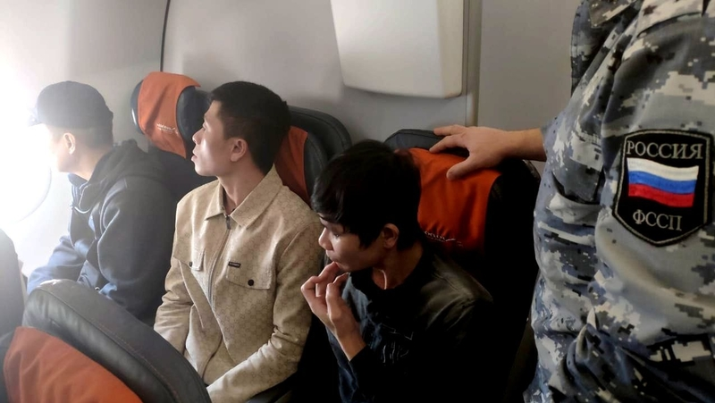 Пятерых незаконных мигрантов из Вьетнама депортировали со Ставрополья