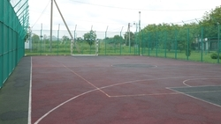 Заброшенную спортплощадку обновят в Кировском округе по краевой программе