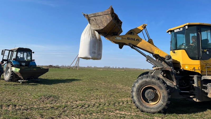 Более 1 млн га посевных обработали удобрениями на Ставрополье