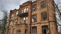 Руины бывшей мужской гимназии в Кисловодске снова выставили на торги