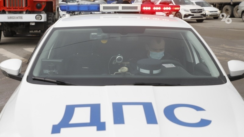 Водитель легковушки погиб в ДТП с бронетранспортёром на окраине Махачкалы