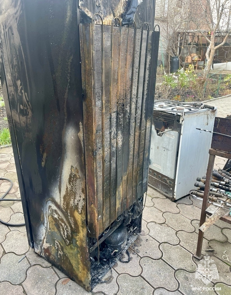 Холодильник мог стать причиной пожара, в котором пострадал житель Железноводска