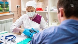 Более 15 тыс. медиков в Ставрополье получают специальную соцвыплату