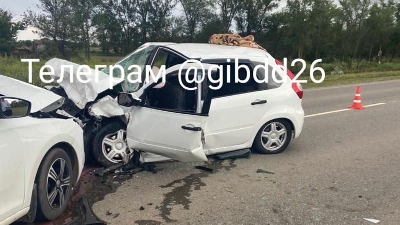 Из-за выезда автомобиля на встречку две женщины погибли в Туркменском округе