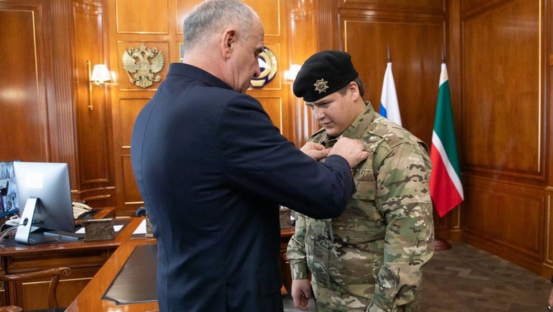 Сын Рамзана Кадырова получил ещё один орден от главы КЧР