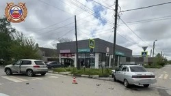 Автоледи с двухдневным стажем спровоцировала аварию с пострадавшим в Будённовске