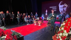 Церемония прощания с погибшим в ДТП Сергеем Пускепалисом началась в Железноводске