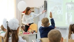 Выплаты для ставропольских учителей и школьников — победителей олимпиад увеличили в 2023 году на 25%