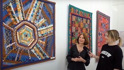 В ставропольском музее изобразительных искусств работает выставка картин из ткани