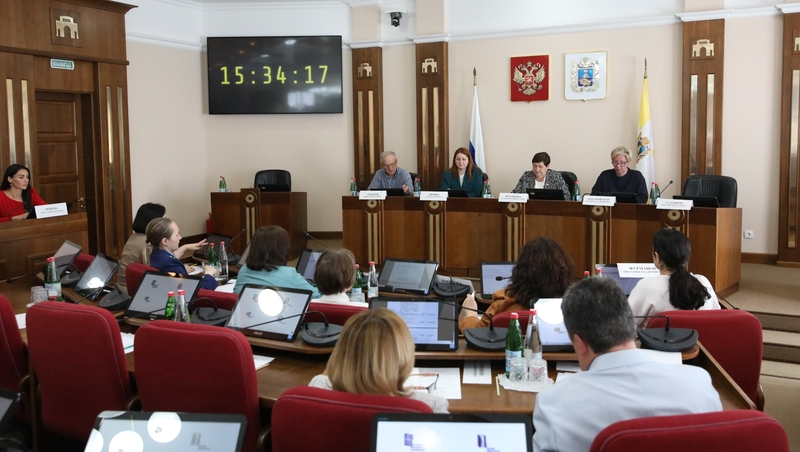 На Ставрополье планируют учредить звание для заслуженных работников образования 