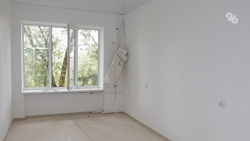 Сироте помогут решить проблемы с аварийным жильём по поручению губернатора 