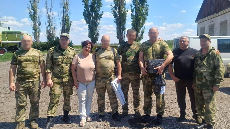 Делегация Андроповского округа передала посылки бойцам СВО