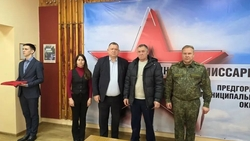 В Предгорном округе госнаграды погибших военнослужащих передали их близким