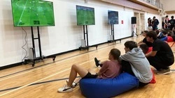 На стыке реального и виртуального: в Ставропольском крае прошёл региональный турнир по фиджитал-спорту