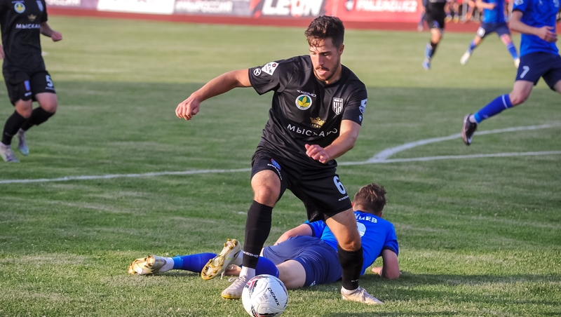 Футболисты ставропольского «Динамо» в Краснодарском крае уступили хозяевам из команды «Кубань Холдинг»