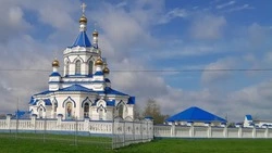 Территорию храма благоустроили в селе Благодарненского округа