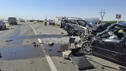 Два человека погибли в столкновении четырёх машин на Ставрополье