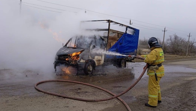 Загоревшийся грузовик потушили на Ставрополье 